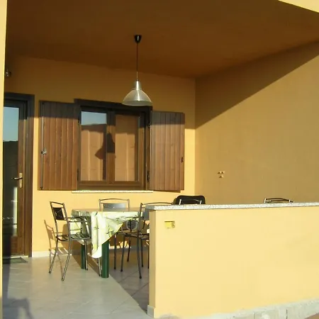 Porto Alabe Sardegna.... A Due Passi Dal Mare Apartamento *