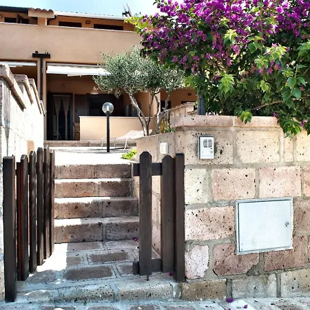 Porto Alabe Sardegna.... A Due Passi Dal Mare Tresnuraghes